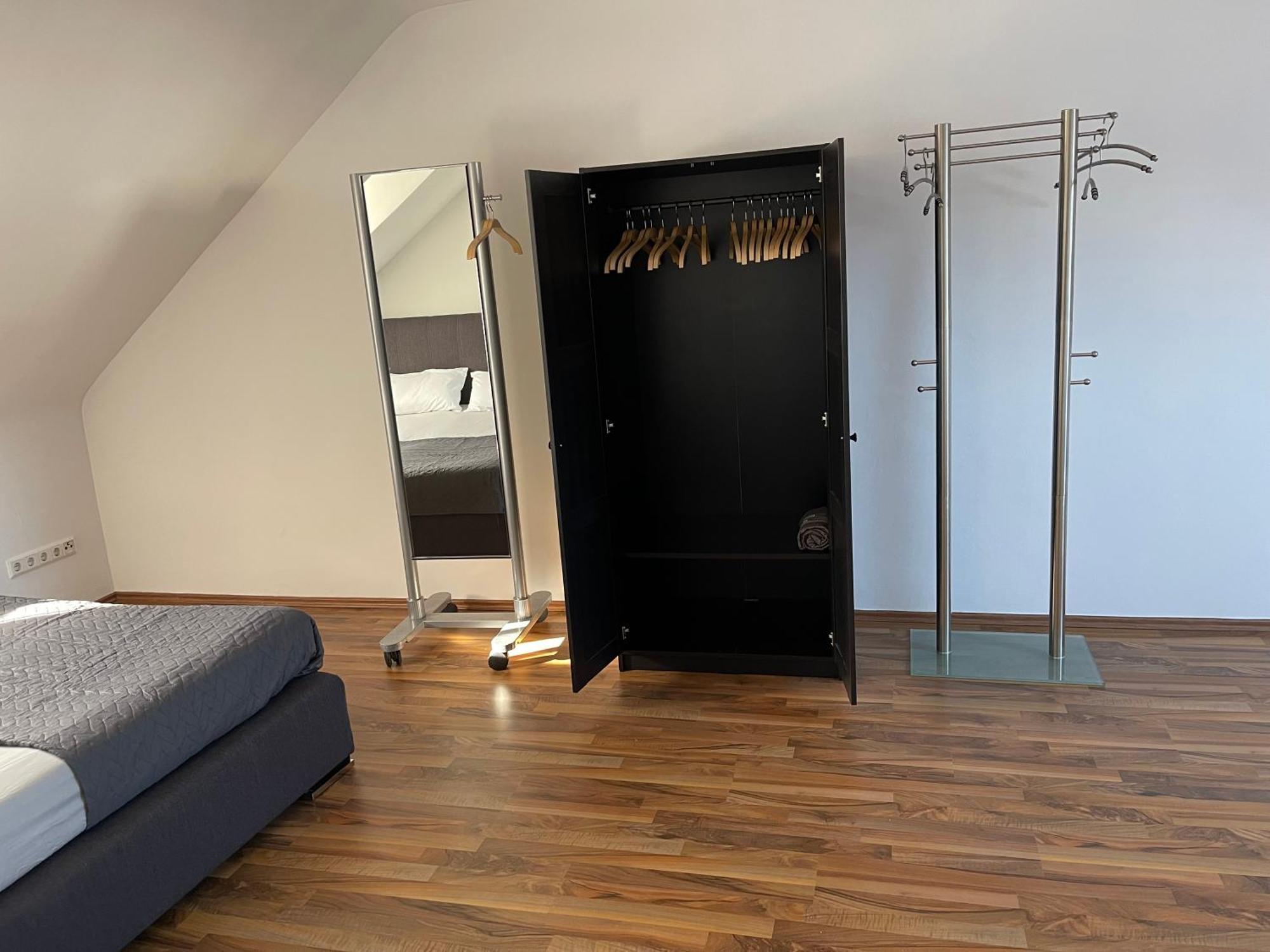 Geraeumige 3-Zimmer-Ferienwohnung Im Herzen Von Kassel Dış mekan fotoğraf