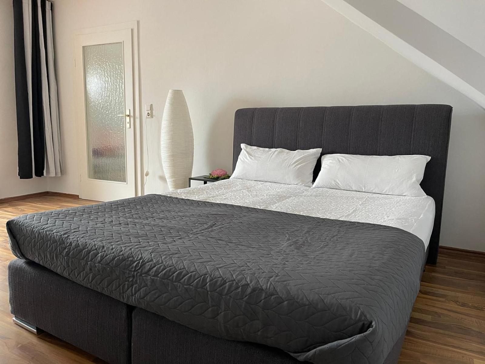 Geraeumige 3-Zimmer-Ferienwohnung Im Herzen Von Kassel Dış mekan fotoğraf