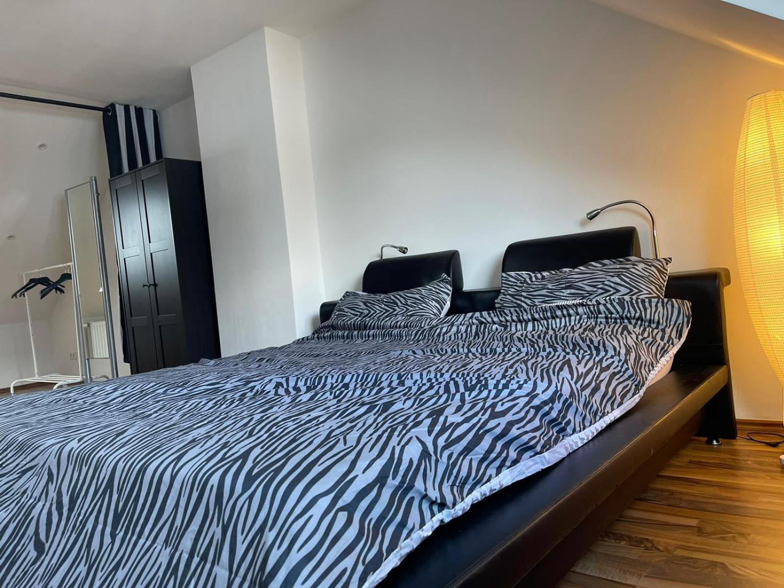 Geraeumige 3-Zimmer-Ferienwohnung Im Herzen Von Kassel Dış mekan fotoğraf