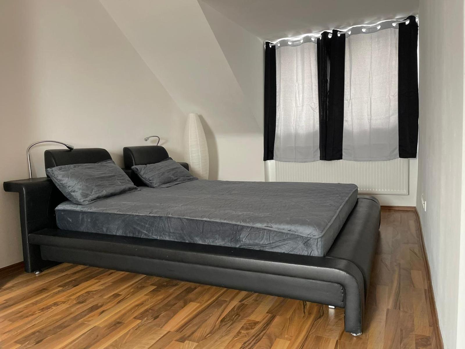 Geraeumige 3-Zimmer-Ferienwohnung Im Herzen Von Kassel Dış mekan fotoğraf